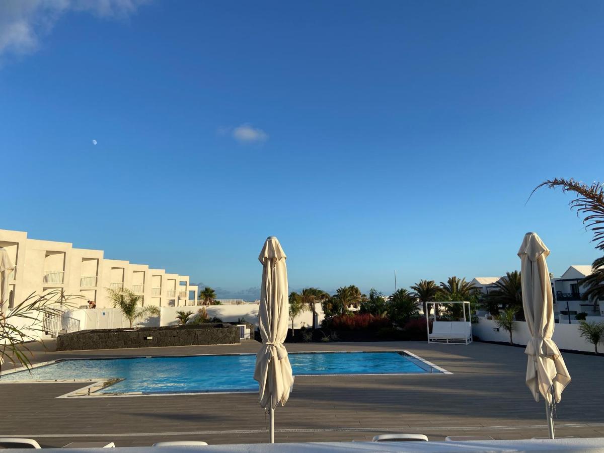 Apto Rebeca By Hh Aa, Wifi & Pool Costa Teguise Luaran gambar