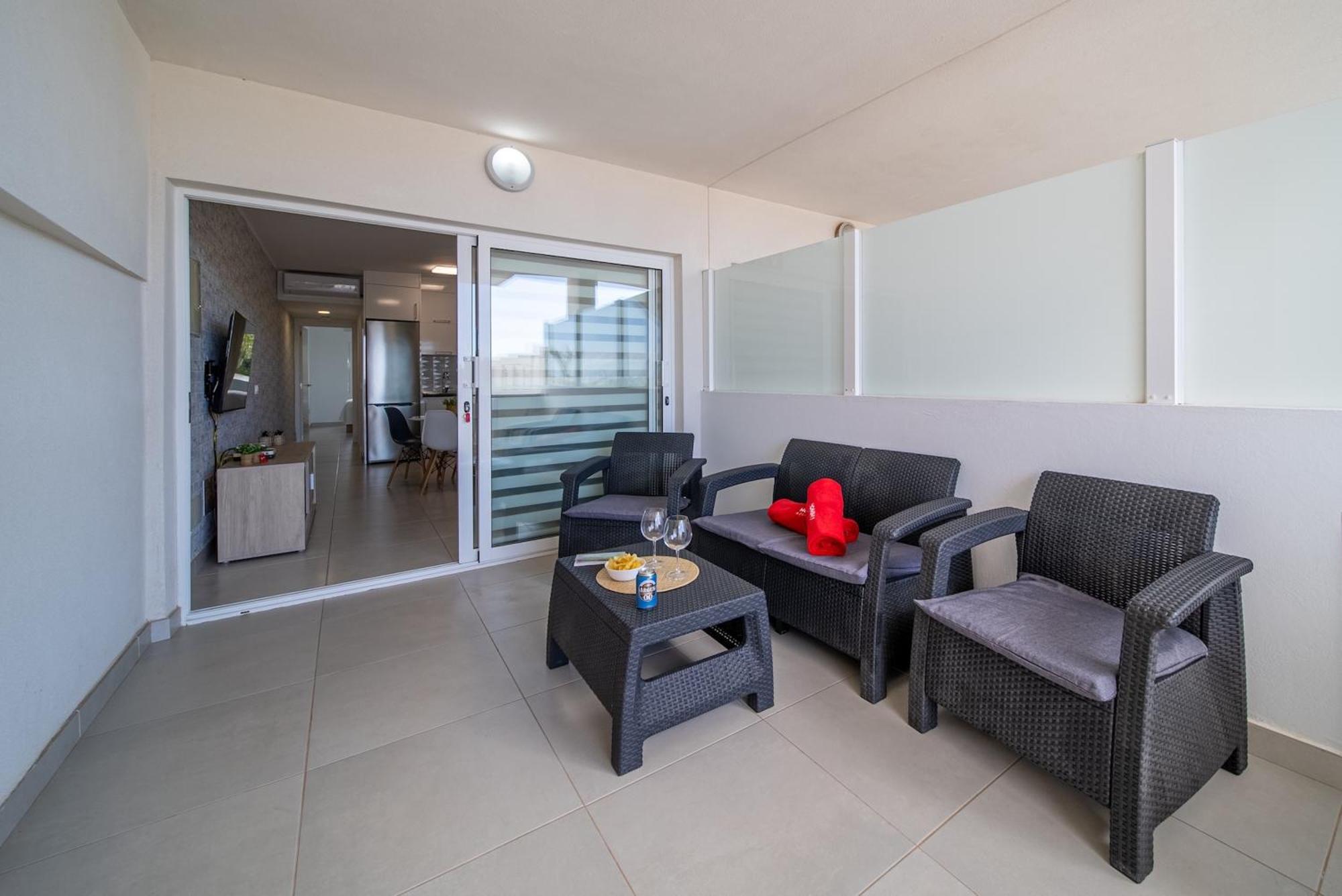 Apto Rebeca By Hh Aa, Wifi & Pool Costa Teguise Luaran gambar