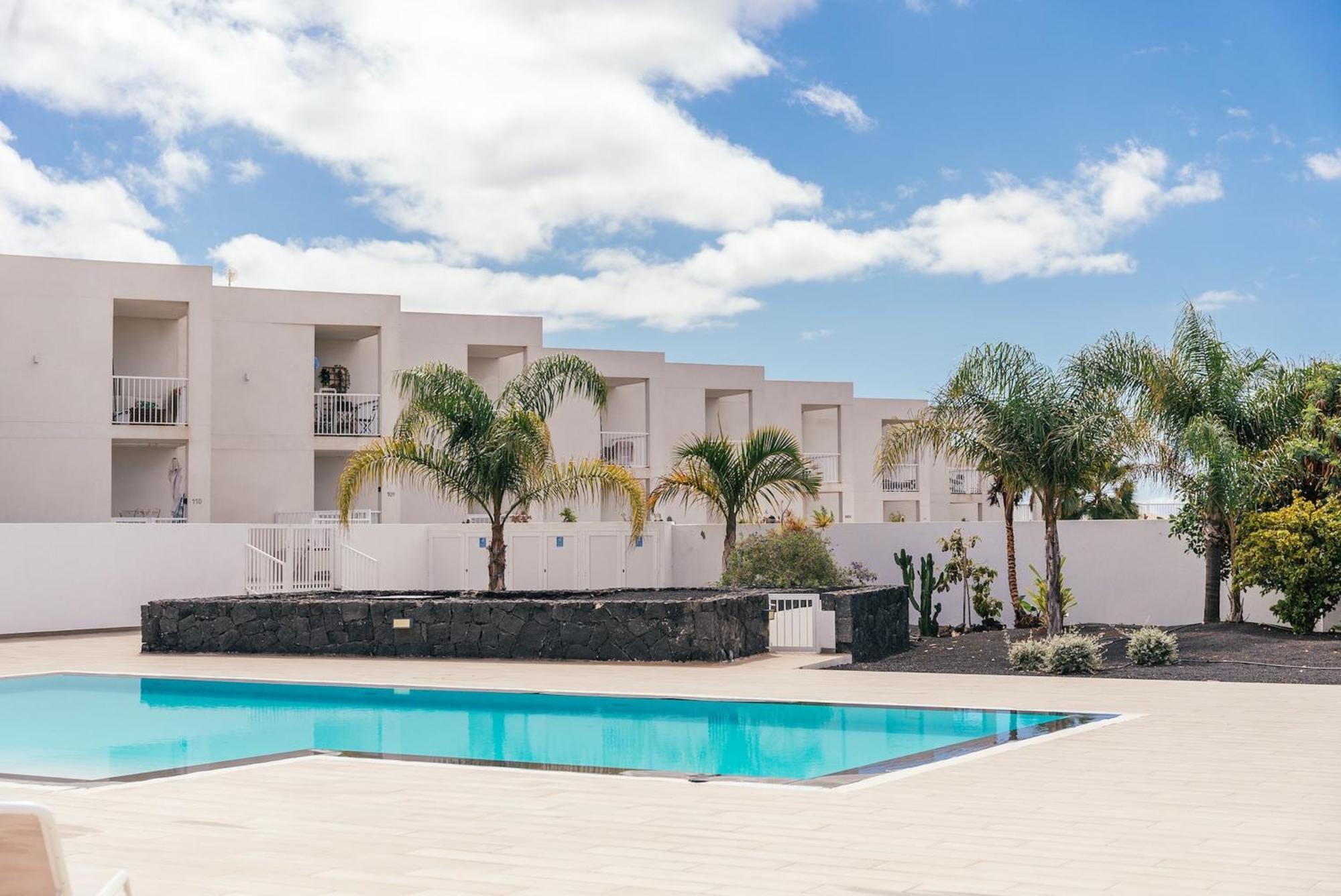 Apto Rebeca By Hh Aa, Wifi & Pool Costa Teguise Luaran gambar
